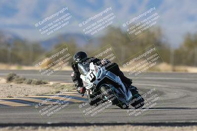 media/Dec-07-2025-CVMA (Sun) [[3e7d2de5dc]]/Race 12- Formula 40 MW and LW/